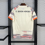 Bayern Munich 2025/26 Away Jersey