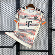 Bayern Munich 2025/26 Away Jersey